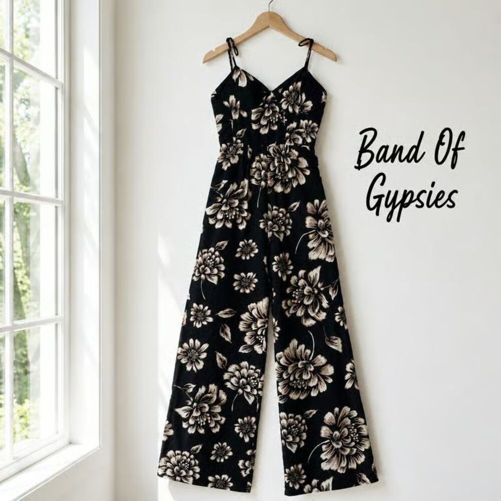 Band of Gypsies Women's XS Black Floral Wide Leg Jumpsuit Boho Sleeveless